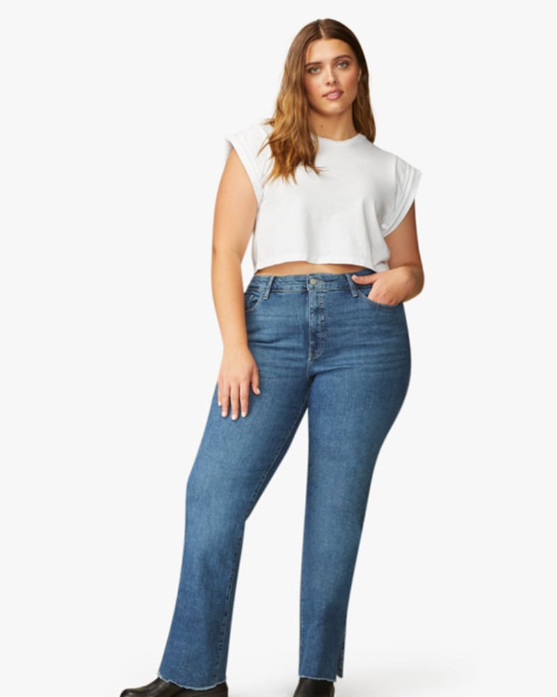 Front of a model wearing a size 14 Isabelle Bootcut Jean in Night Shade by Warp + Weft. | dia_product_style_image_id:248835